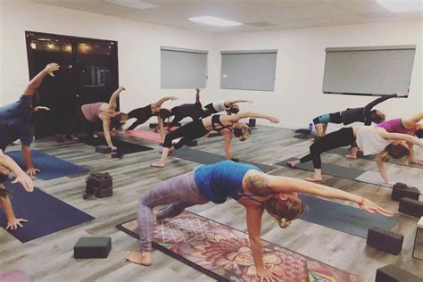 Align Yoga Read Reviews And Book Classes On Classpass