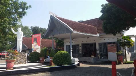 Sedang Wisata Edukasi Di Blitar Istana Gebang Jangan Sampai