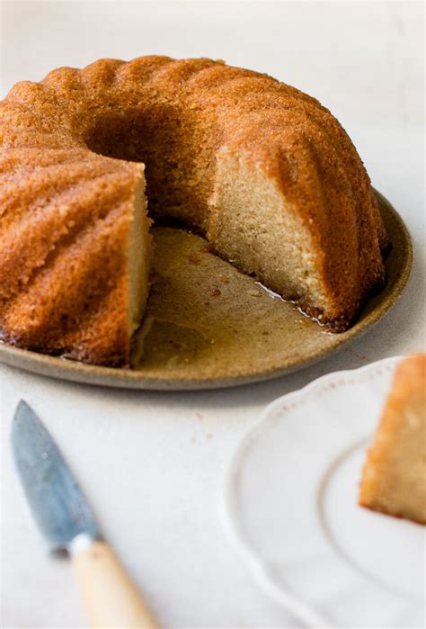 Whether you use walnuts like me, or pecans, soak them up with that good. Rum Randon Cake Recipe / The ingredients—brown sugar, rum, and browning—are culinary guideposts ...