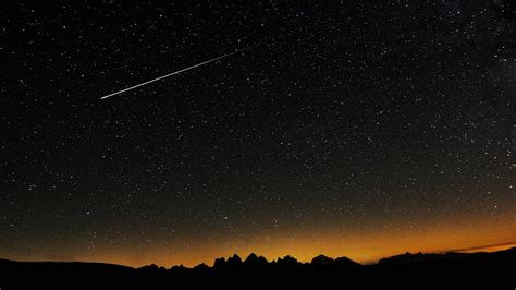 Scientists Figure Out Why Meteors Explode Before Hitting The