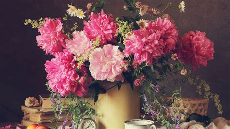 Fonds d écran Beau pivoine fleurs rose pétales horloge vase