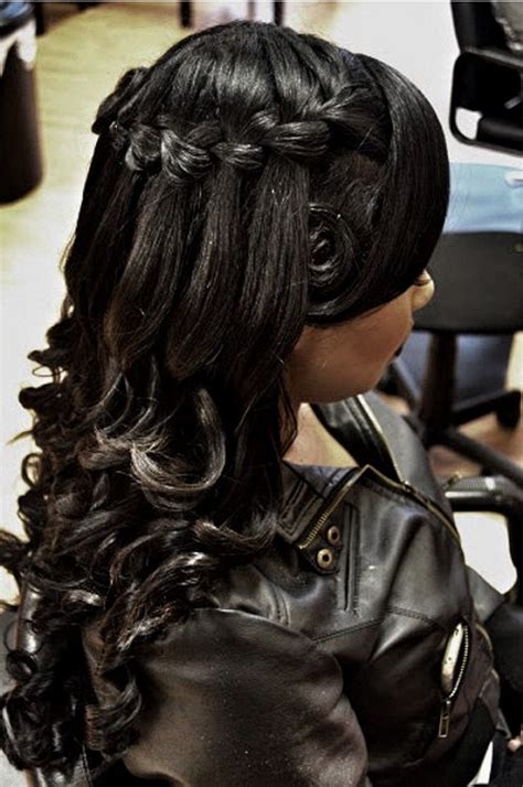Among most popular black women long hairstyles with bangs there are long layered haircuts with side swept bangs, natural long curly hair with curtain bangs and long here are long curly hairstyles for black women as well as braids and twists that will make your entire look very sexy, be sure of this! hair hairstyle | XCSUNNYHAIR
