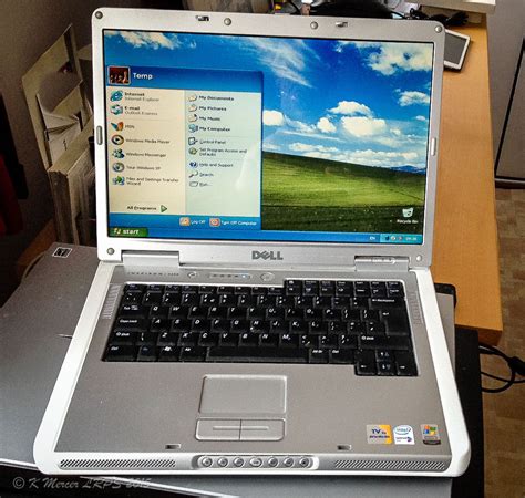 Dell Inspiron 6400 Laptop 2gb Ram 80gb Drive Windows Xp In Royal