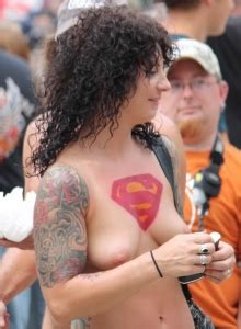 Gnd Public Nudity Candid Pictures And Video Of Public Nudity