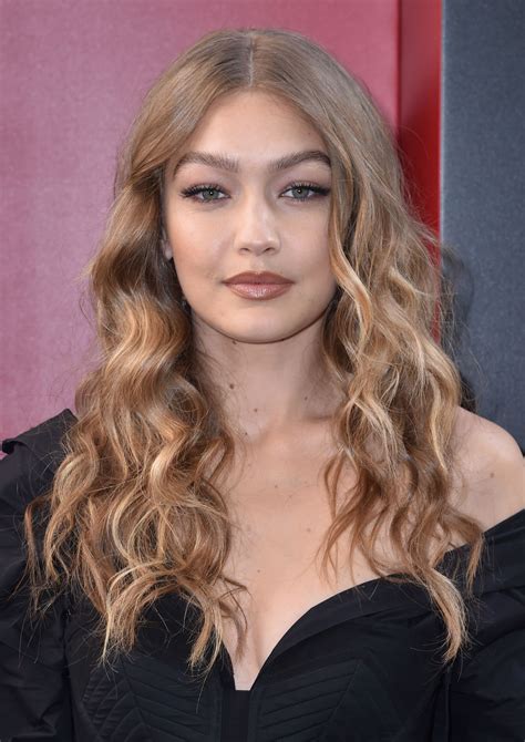 Sports illustrated, maybelline & victorias secret model. Gigi Hadid Sexy - The Fappening Leaked Photos 2015-2020