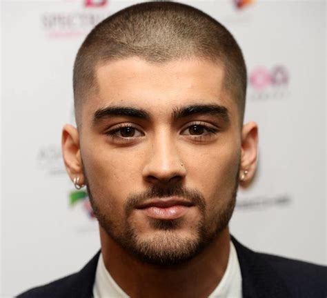 Zayn malik is changed so many hairstyle like long hairstyle, bald hairstyle, mostly zayn do and like short hairstyle. 男性の髪型｜お洒落な坊主にするには海外メンズが参考になる! | 男の髪型特集