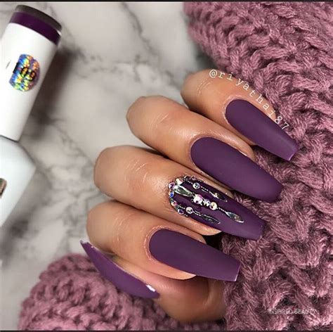 20 gorgeous dark purple nails to inspire your next mani inspired beauty in 2020 dark purple