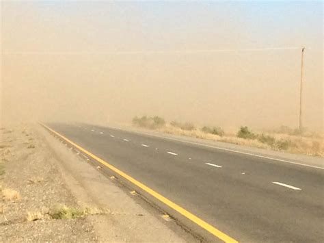 This Is What The Dust Storms Closing I 10 Look Like Up Close Local