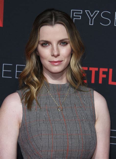 Betty Gilpin Wiki Biography Family Career Relationships Net