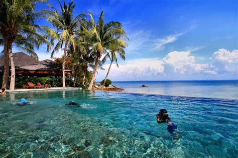 Welcome to mirage island resort pulau besar, johor. Pulau Babi Besar, Mersing, Johor, Malaysia Sonnenaufgang ...