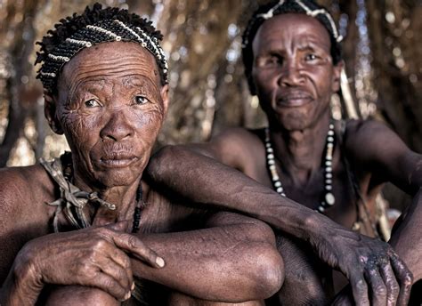 follow photographer aga szydlick as she meets the san tribe of south africa