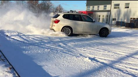 Bmw X3 28i Xdrive Snow Drift And Donuts Youtube