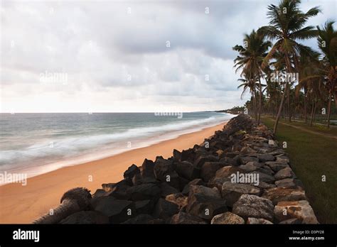 Storm Clouds Kerala Fotos Und Bildmaterial In Hoher Auflösung Alamy