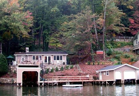 10 passenger (@ 150lb per person) 20′ fishing pontoon boat with 60hp 4 stroke engine, bench seating, single seating, live wells, rod holders, table, cup holders, vinyl deck, swim ladder, canopy top, large cooler with complimentary. Cottage vacation 2750/wk studio cottage w/foldout for Bear ...