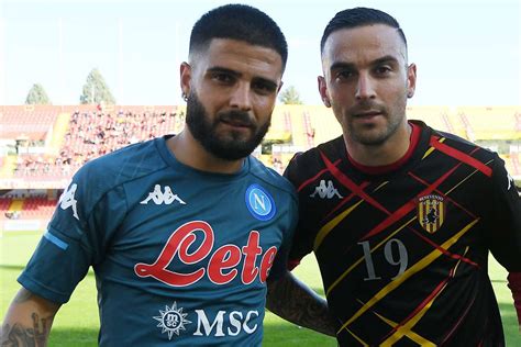 His label is home to over a hundred font families, many of which have seen great. បងប្អូនត្រកូល Insigne ស៊ុតបាល់បញ្ចូលទីទៅវិញទៅមក ខណៈ Napoli ...