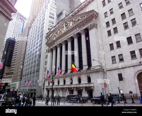 New York Stock Exchange 11 Wall Street New York Usa Stock Photo Alamy