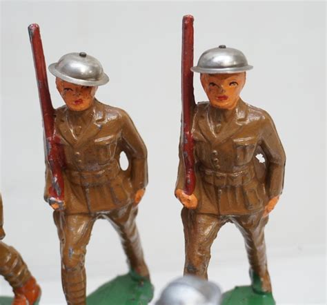Sold Price 11 Vintage Barclay Manoil Lead Soldiers Invalid Date Edt