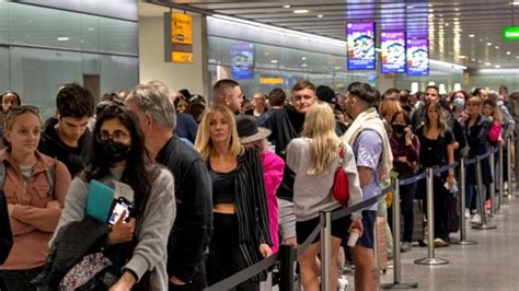 Heathrow Security Staff Call Off Strikes Bbc News