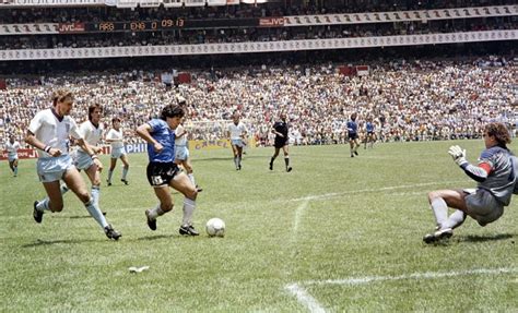Fifa World Cup Moments Diego Maradona S Goal Of The Century Against England At Mexico 1986