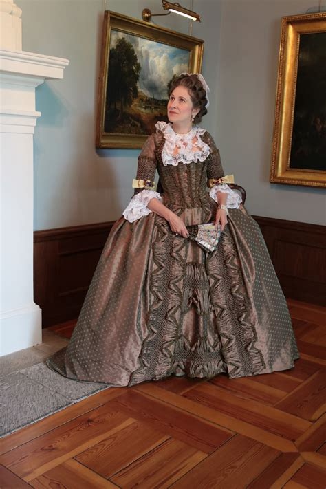 Pin By Gemma Wilkens On Historic Reproduction 18th Century Dress Historical Dresses 18th