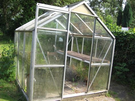 Greenhouses range in size and purpose and can be used for a multitude of horticultural endeavours. Greenhouse for sale WALSALL, Wolverhampton