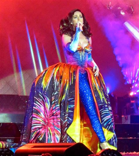 Katy Perry Upskirt During Performs Live In Belfast Hot Celebs
