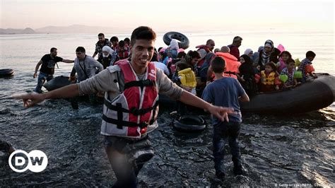 غولی آهنی در آبهای کوس، سرپناه موقت پناهجویان Dw ۱۳۹۴۶۱