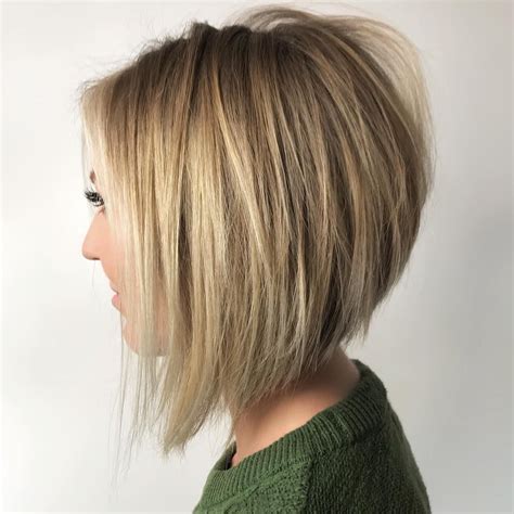 Textured Bronde Bob For Straight Hair Stacked Haircuts Stacked Bob