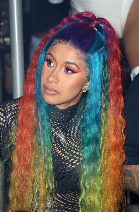 It scores highly on what you see when you spot it— simplicity. Pin by Sydney on Celebrities | Cardi b, Hair styles ...