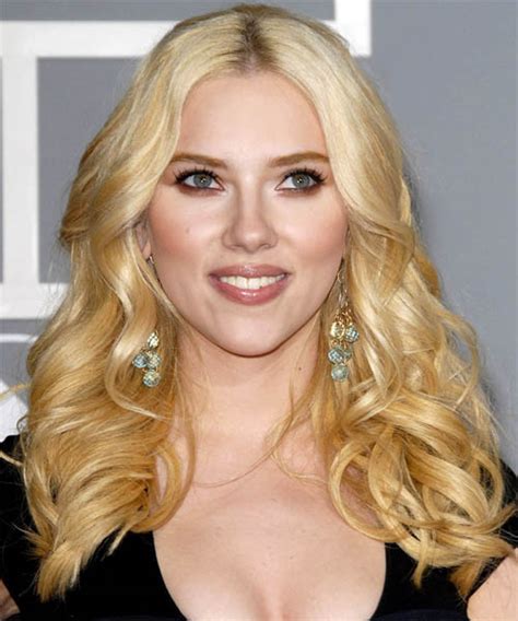 12 Stunning Scarlett Johansson Hairstyles