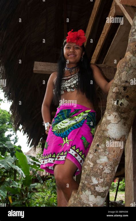 Alamy Embera Girl