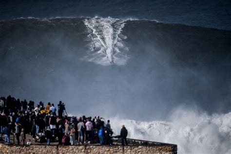 Mason Barnes Stuns Big Wave Surfing World With 100 Foot Wave