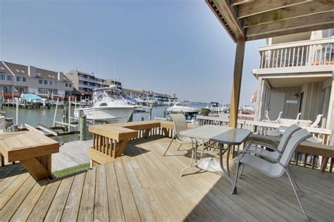 Runaway Bay Ii 525 3 Bedroom Vacation Townhouse Rental Ocean City Md