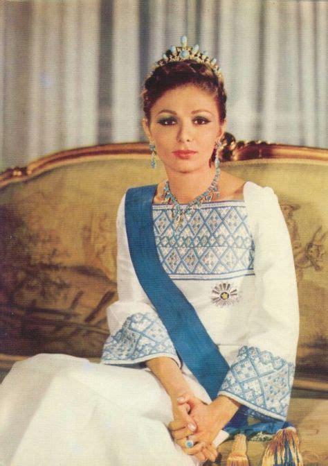 Last Queen Of Iran Farah Pahlavi Circa 1970s Farah Diba Farah