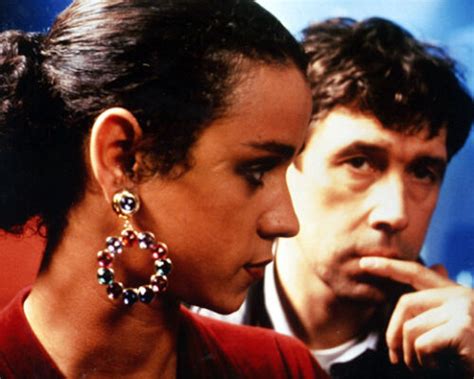 Jaye Davidson And Stephen Rea 1022620 8x10 Photo Other Sizes Available
