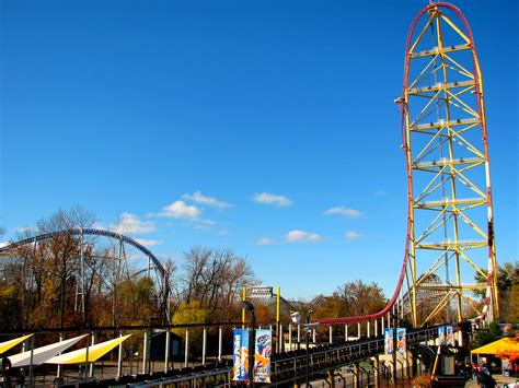 It opened in 2003 as the first complete circuit roller coaster to exceed 400 feet in height. Cedar Point Halloweekends 125 | Top Thrill Dragster www ...