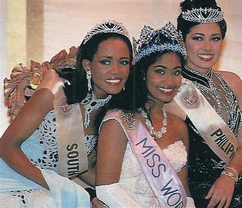 Miss World 1993 𝗩𝗜𝗗𝗘𝗢 🎥 𝗘𝘅𝗮𝗰𝘁𝗹𝘆 𝟮𝟵 𝘆𝗲𝗮𝗿𝘀 𝗮𝗴𝗼 𝘁𝗼𝗱𝗮𝘆 𝗟𝗶𝘀𝗮 𝗛𝗮𝗻𝗻𝗮 𝗼𝗳