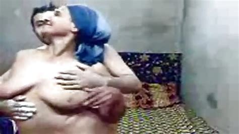 Une Vieille Maman Arabe Qui Baise