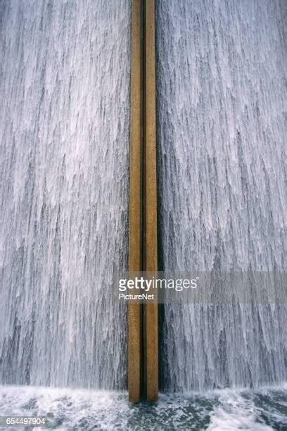 Water Wall Houston Photos And Premium High Res Pictures Getty Images