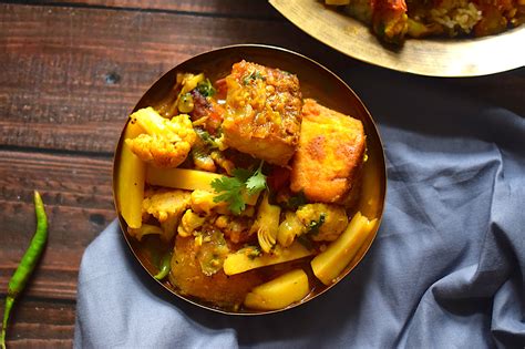 Assamese Fish Curry With Cauliflower Potatoes Assamese Recipes
