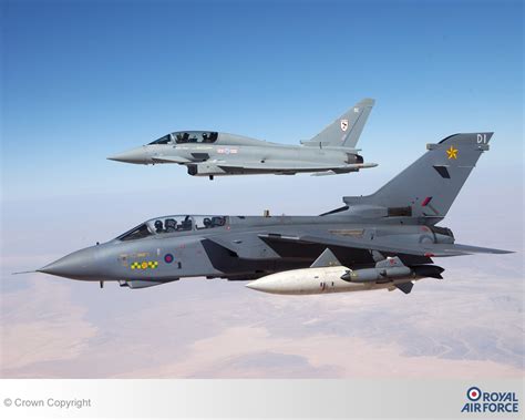 The jets had just refueled high above saudi arabia and now sped towards their target, a gigantic airfield near iraq's southern border. Panavia Tornado, Airplane, Aircraft, Sky, Eurofighter ...