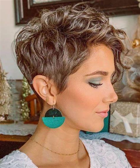 Check spelling or type a new query. 2021 Short Haircuts For Curly Hair - 20+ | Hairstyles ...