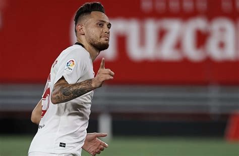 Career stats (appearances, goals, cards) and transfer history. Lucas Ocampos scores penalty for Sevilla, reaches 14 goals ...