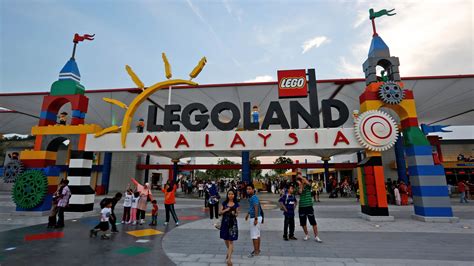 Book bus tickets from singapore to legoland online from as low as sgd 11.00 | check schedules and book tickets today at busonlineticket.com. Stake in Legoland Malaysia For Sale Amid Khazanah ...