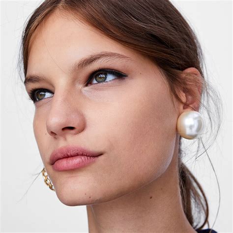 Fashionsnoops New Design Jewelry Simulated Pearl Cute Earrings For Za