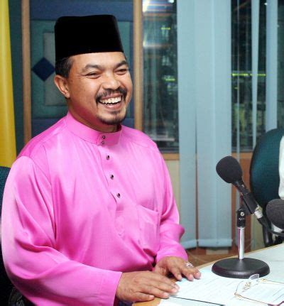جاميل خير بن بهاروم) on malaisia poliitik, endine sõjaväeametnik. Putrajaya luluskan 135 Muslim murtad - hanya di Kelantan ...