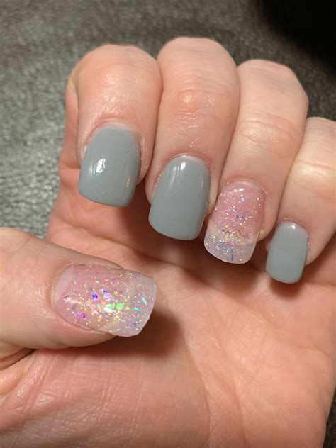 Summer ‘19 Manicure Grey With Sparkle Accents Manicure Grey Manicure