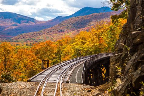 Ride On A Scenic Railroad This Autumn To See Fall Foliage Newfolks