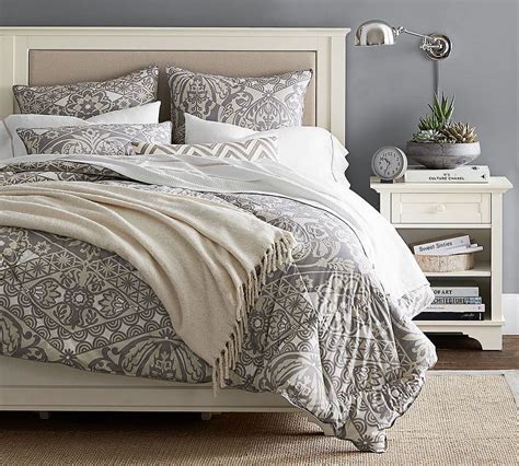 I have been wanting the stratton bed from pottery barn for our master bedroom for awhile, but not willing to spend $1000 for it! Owen Comforter & Shams in 2020 | Barn bedrooms, Home decor ...