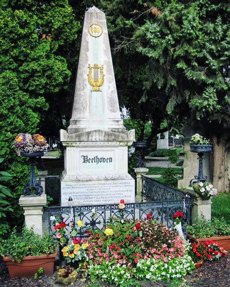 Ludwig Van Beethovens Grave Vienna Austria Famous Graves Cemeteries